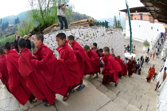 Young monks filing in for the festival