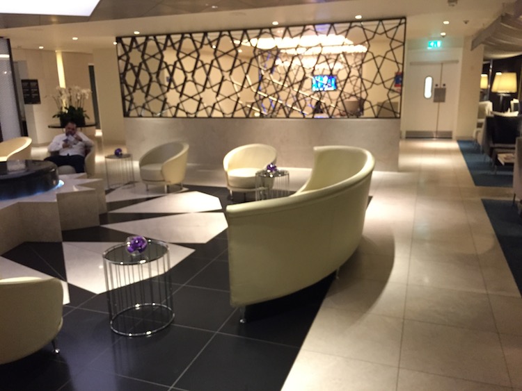 Qatar Airways Lounge London Heathrow Terminal Four Seating