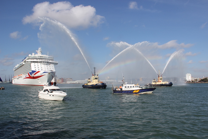 P&O Cruises Britannia Arriving in Southampton