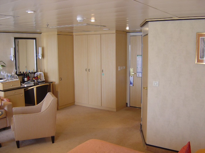 Cunard Queen Maey 2 Wheelchair Access Queens Grill Suite