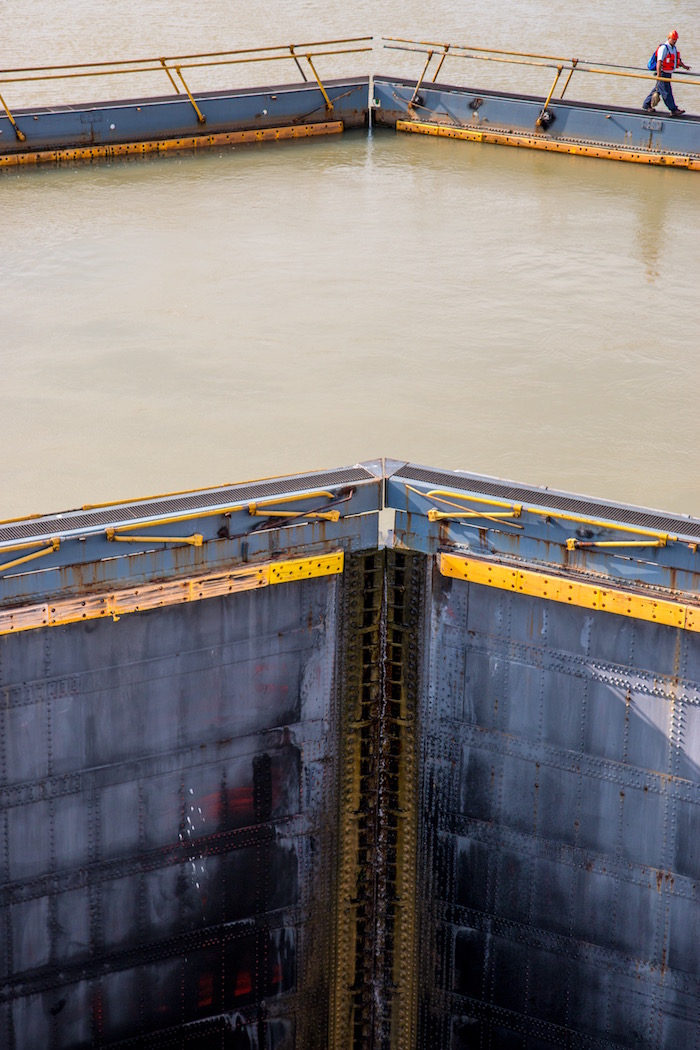 Queen Victoria Camera Club Panama Canal (Advanced) Winner Picture