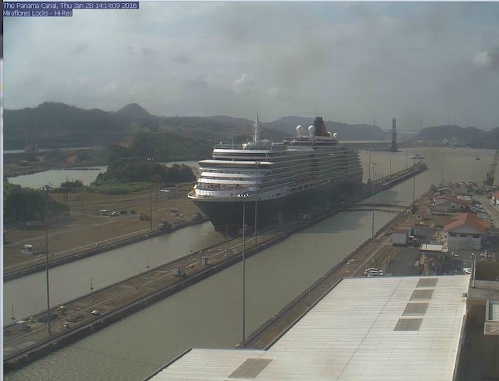 Panama Canal Webcam of Queen Victoria in the Panama Canal