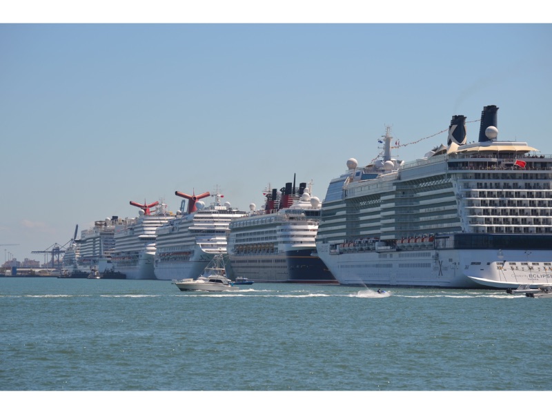 cruise ships port miami