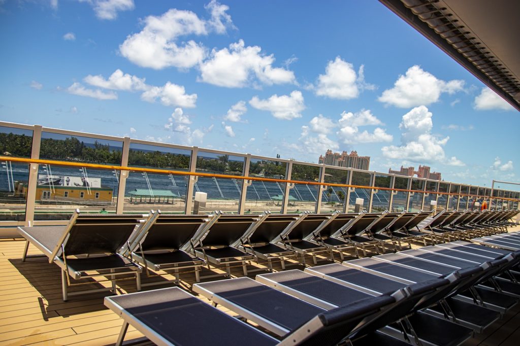 The 8 Unwritten Cruise Rules Every Cruiser Needs To Know About