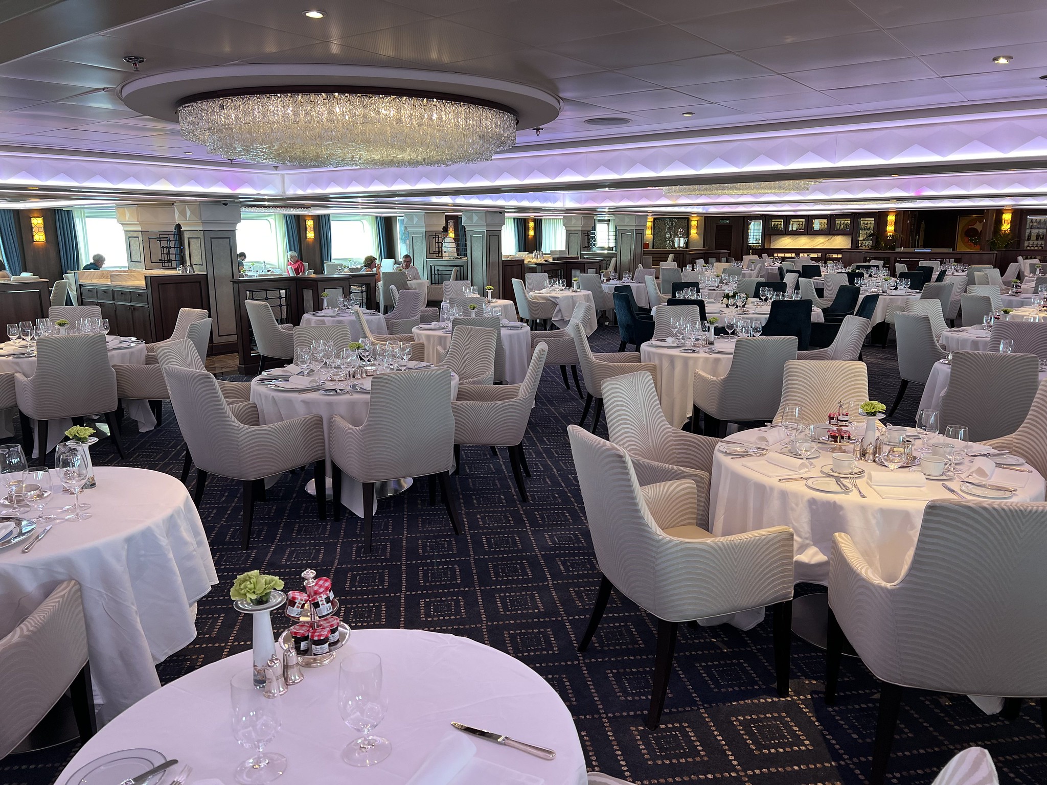 7 Cruise Dining Traps Too Many Cruisers Fall Into