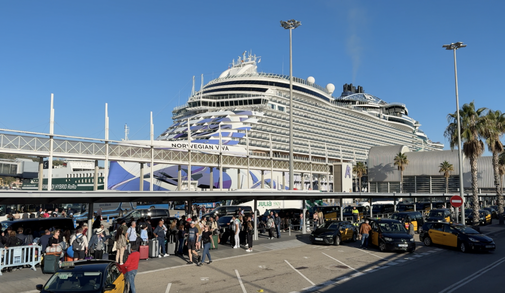 Why Are Norwegian Cruise Line Cruisers Are So Unhappy?