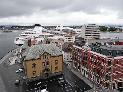 The Old Town in Stavanger where Cruise Ships Dock https://www.tipsfortravellers.com